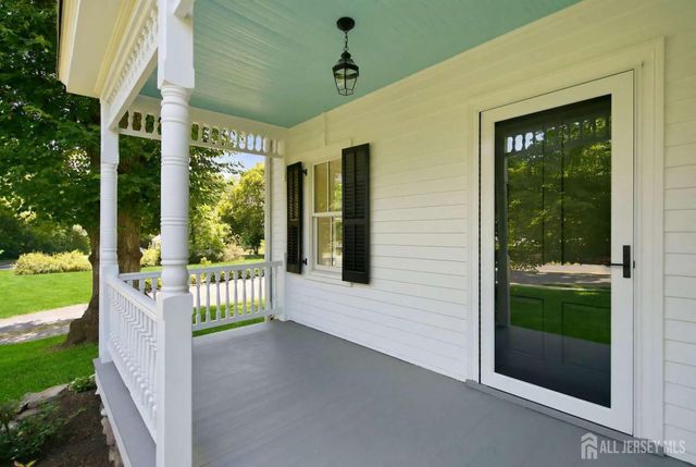 1 Cranbury Neck Road, Cranbury, NJ 08512