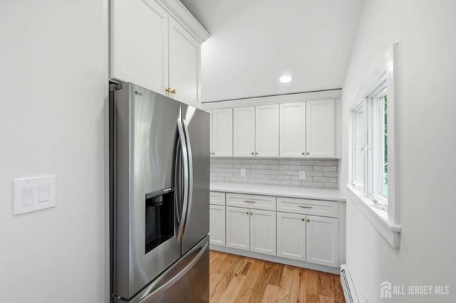 1 Cranbury Neck Road, Cranbury, NJ 08512