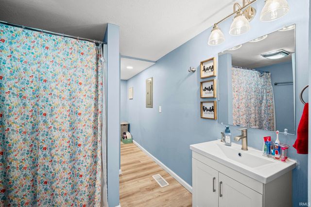 111 W 4th Street, Fowler, IN 47944