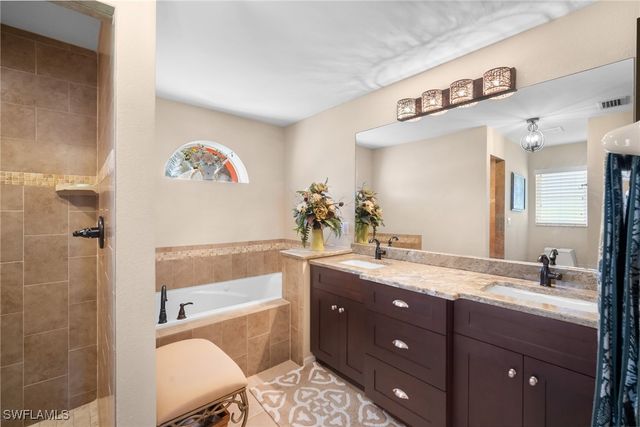 2215 SW 51st ST, Cape Coral, FL 33914