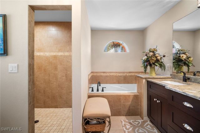 2215 SW 51st ST, Cape Coral, FL 33914