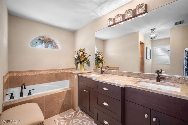 2215 SW 51st ST, Cape Coral, FL 33914