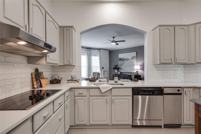 4201 Lomo Alto Drive 111, Highland Park, TX 75219