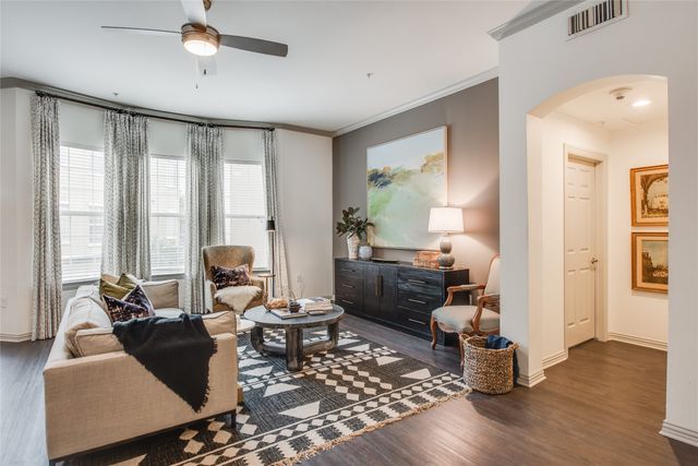 4201 Lomo Alto Drive 111, Highland Park, TX 75219