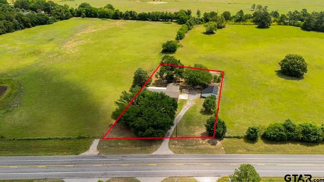 8677 State Hwy 19 S, Athens, TX 75751