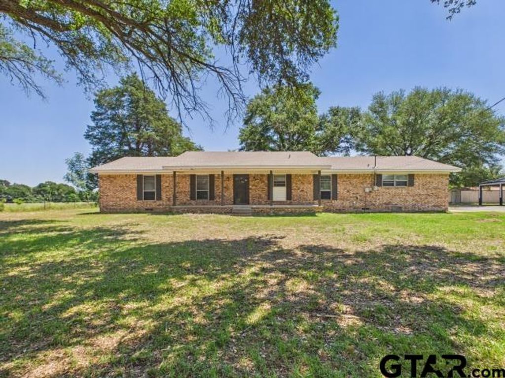 8677 State Hwy 19 S, Athens, TX 75751