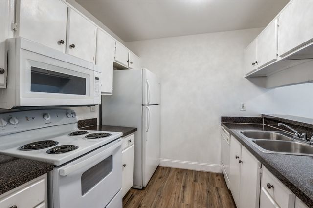 2200 E Trinity Mills Road 206, Carrollton, TX 75006