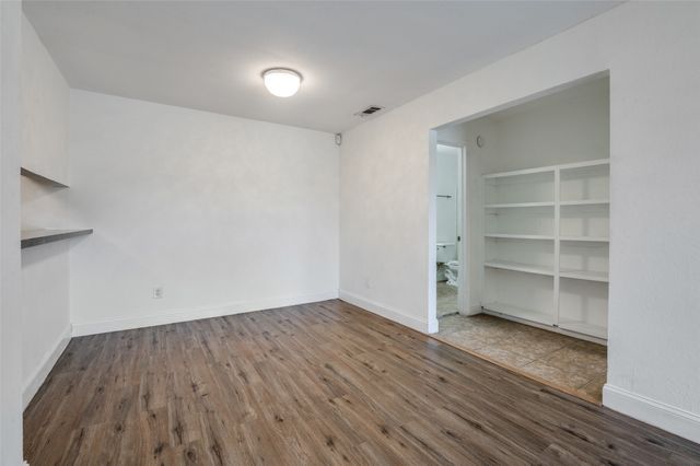 2200 E Trinity Mills Road 206, Carrollton, TX 75006