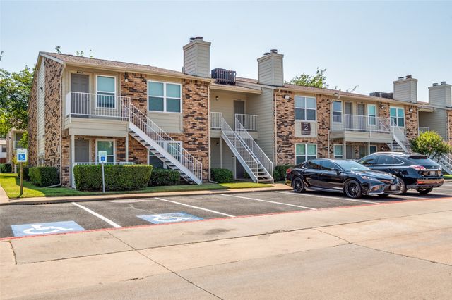 2200 E Trinity Mills Road 206, Carrollton, TX 75006