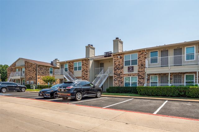 2200 E Trinity Mills Road 206, Carrollton, TX 75006