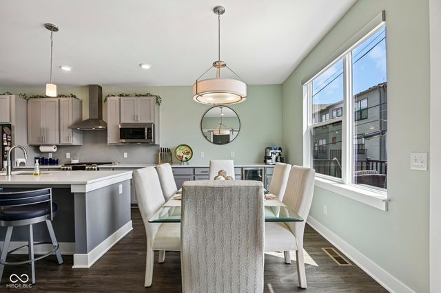 1829 Livery Way, Indianapolis, IN 46202