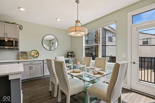 1829 Livery Way, Indianapolis, IN 46202