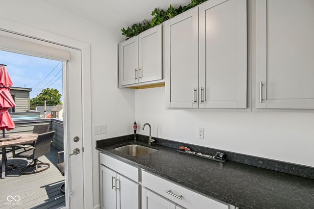 1829 Livery Way, Indianapolis, IN 46202