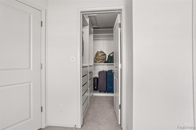 3211 Johanna Ware, Wixom, MI 48393
