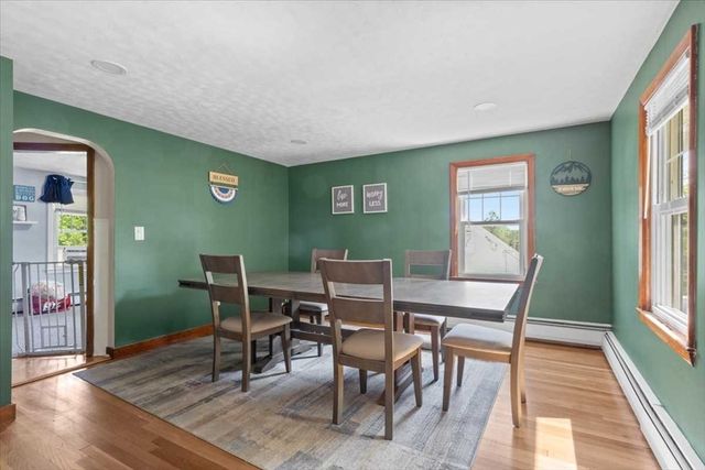 328 Stafford St, Leicester, MA 01611