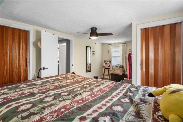328 Stafford St, Leicester, MA 01611