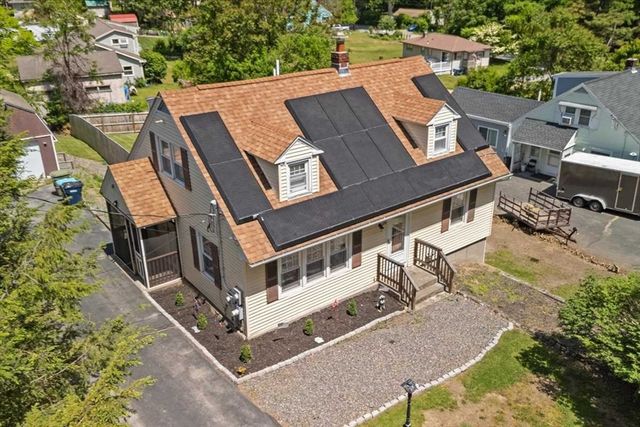328 Stafford St, Leicester, MA 01611