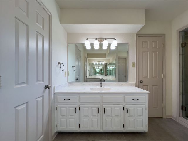 101 Village Gate Drive, Waxahachie, TX 75165