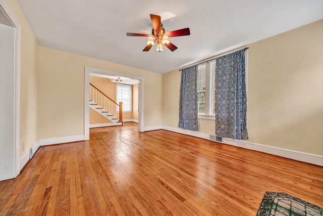 2704 Floraland DR NW, Roanoke, VA 24012