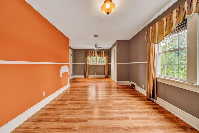 2704 Floraland DR NW, Roanoke, VA 24012