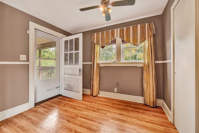 2704 Floraland DR NW, Roanoke, VA 24012