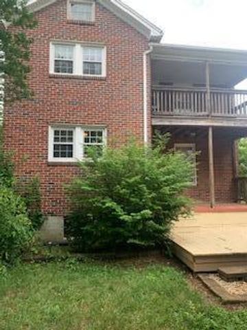 2704 Floraland DR NW, Roanoke, VA 24012