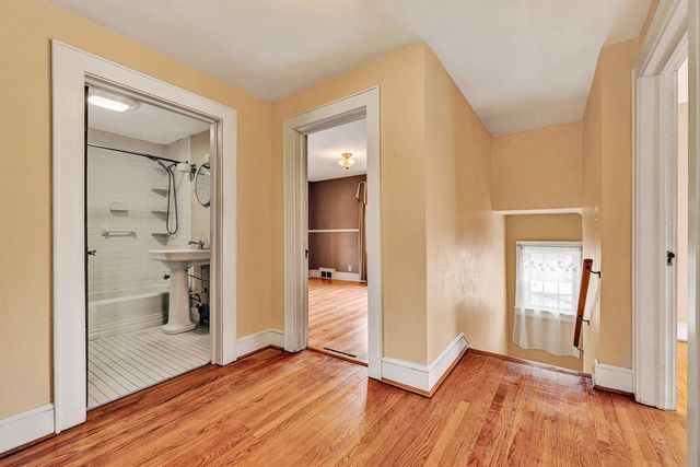 2704 Floraland DR NW, Roanoke, VA 24012