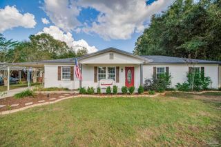 4764 Keyser Ln, Pace, FL 32571