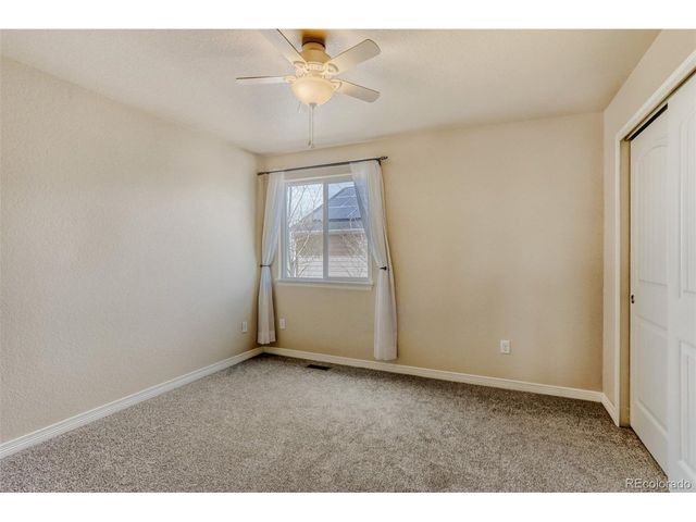 2760 Bridle Dr, Mead, CO 80542