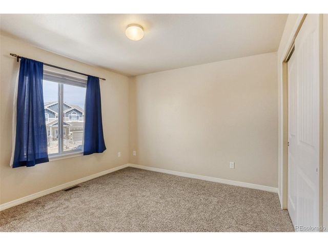 2760 Bridle Dr, Mead, CO 80542