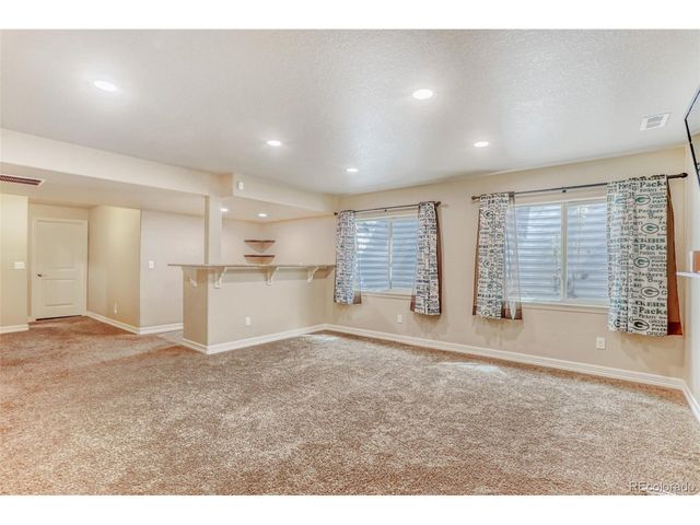 2760 Bridle Dr, Mead, CO 80542