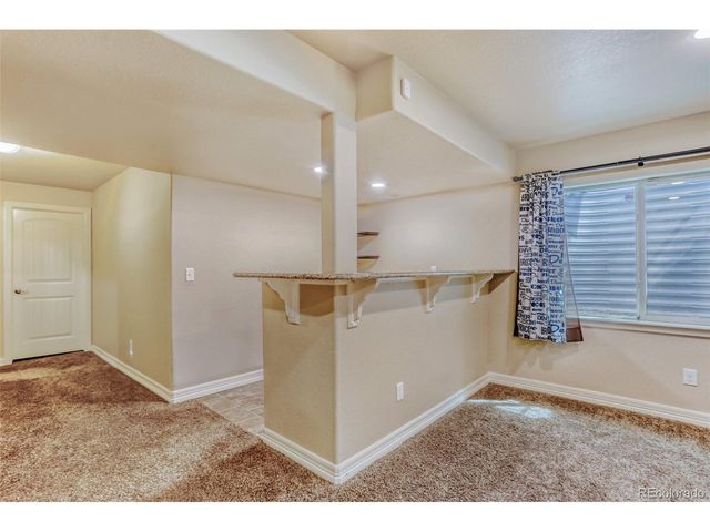 2760 Bridle Dr, Mead, CO 80542