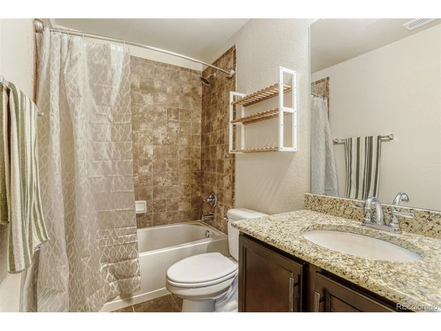 2760 Bridle Dr, Mead, CO 80542