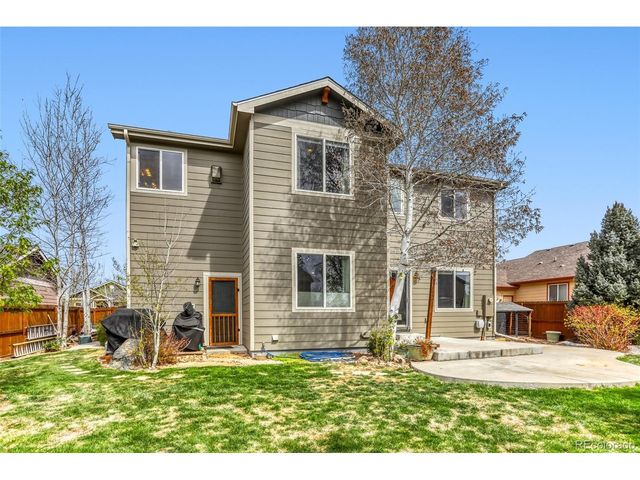 2760 Bridle Dr, Mead, CO 80542