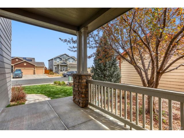 2760 Bridle Dr, Mead, CO 80542