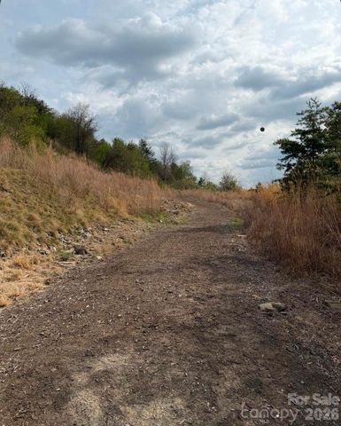 486 Cardwell Lane, Fletcher, NC 28732