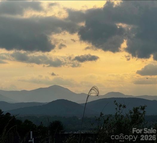 486 Cardwell Lane, Fletcher, NC 28732