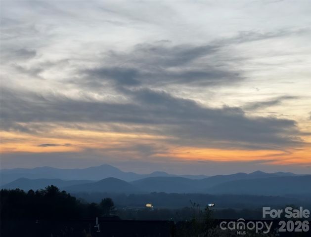 486 Cardwell Lane, Fletcher, NC 28732