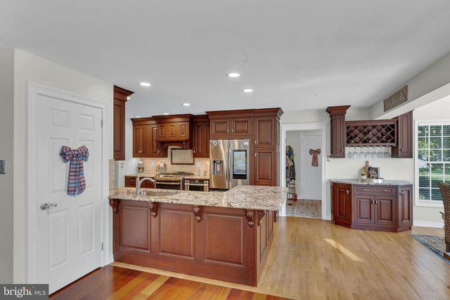 16 OLD DUTCH WAY, Harleysville, PA 19438