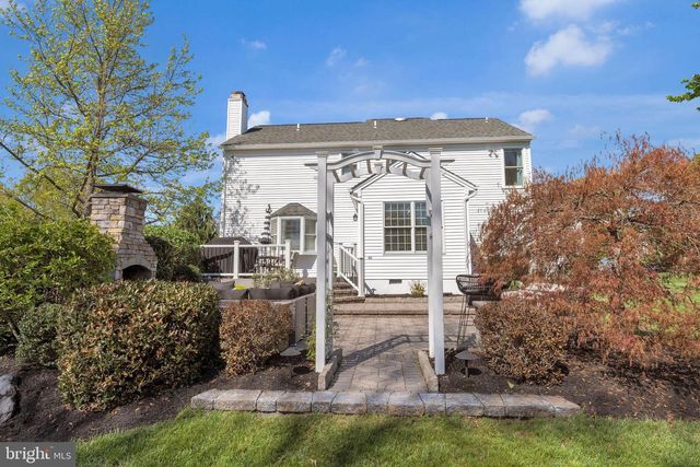 16 OLD DUTCH WAY, Harleysville, PA 19438