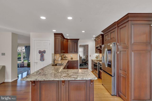 16 OLD DUTCH WAY, Harleysville, PA 19438