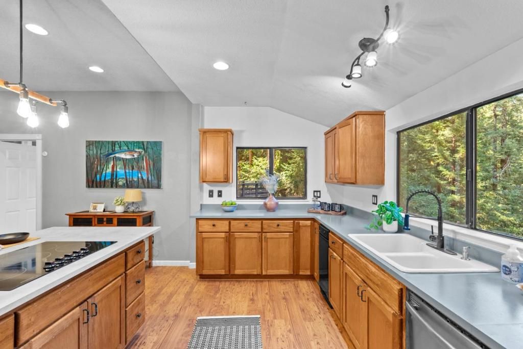 Image 6 of property listing at 150 High Street, Brookdale, CA 95007