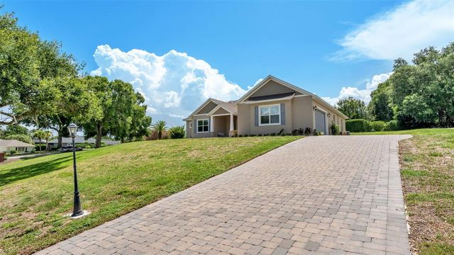 5701 CRESTVIEW DRIVE, Lady Lake, FL 32159