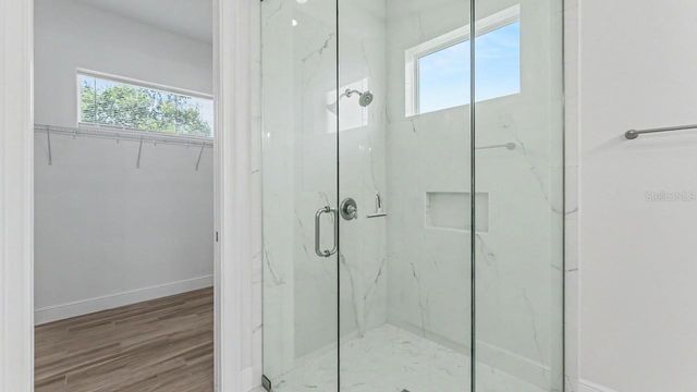 5701 CRESTVIEW DRIVE, Lady Lake, FL 32159