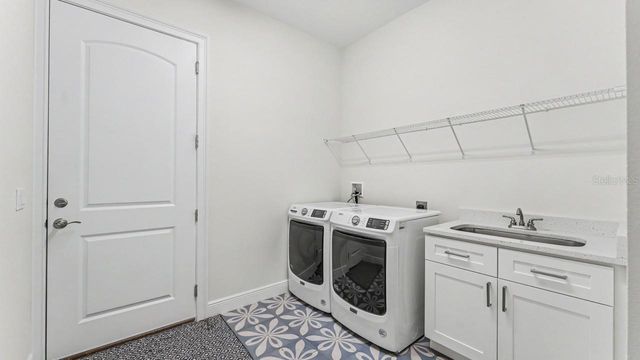 5701 CRESTVIEW DRIVE, Lady Lake, FL 32159