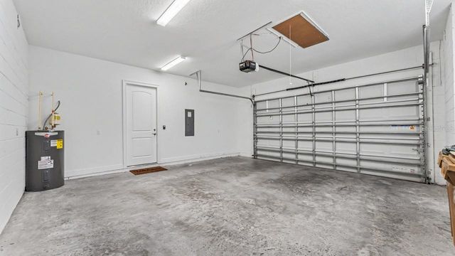 5701 CRESTVIEW DRIVE, Lady Lake, FL 32159
