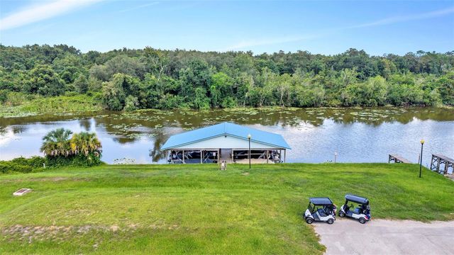 5701 CRESTVIEW DRIVE, Lady Lake, FL 32159