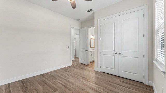 5701 CRESTVIEW DRIVE, Lady Lake, FL 32159