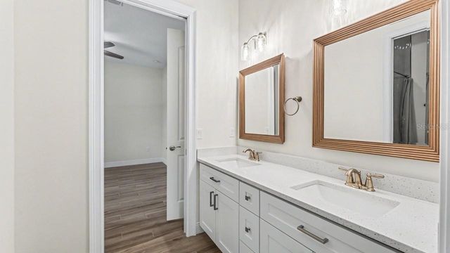 5701 CRESTVIEW DRIVE, Lady Lake, FL 32159
