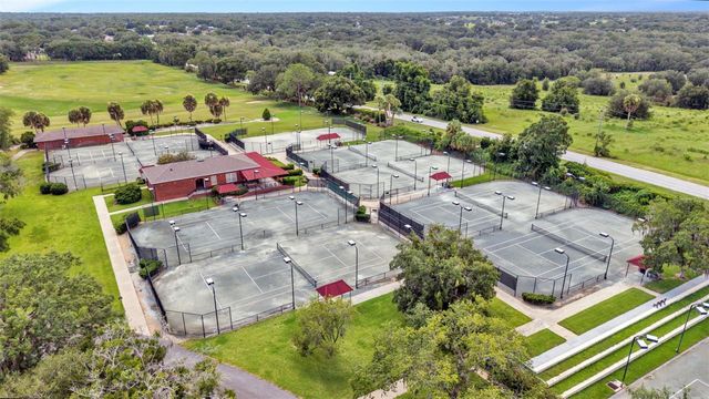 5701 CRESTVIEW DRIVE, Lady Lake, FL 32159